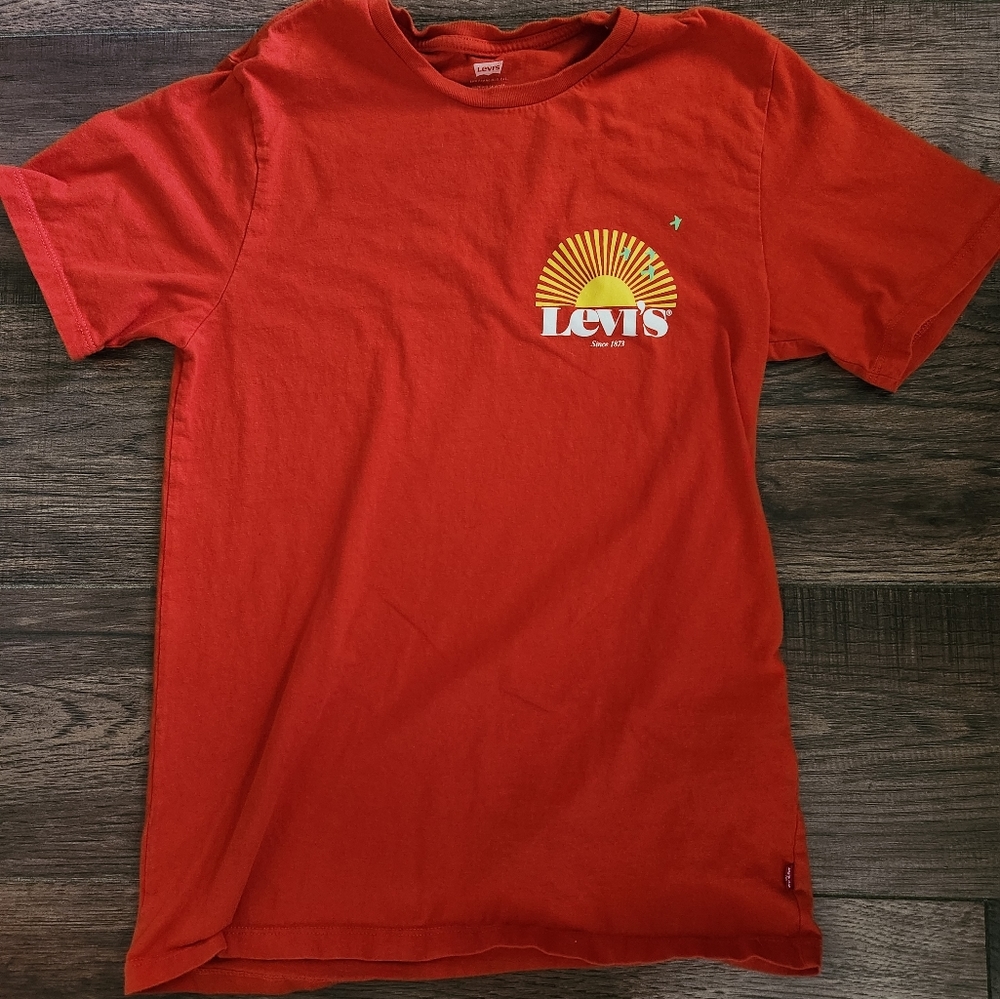 Levi's t-shirt